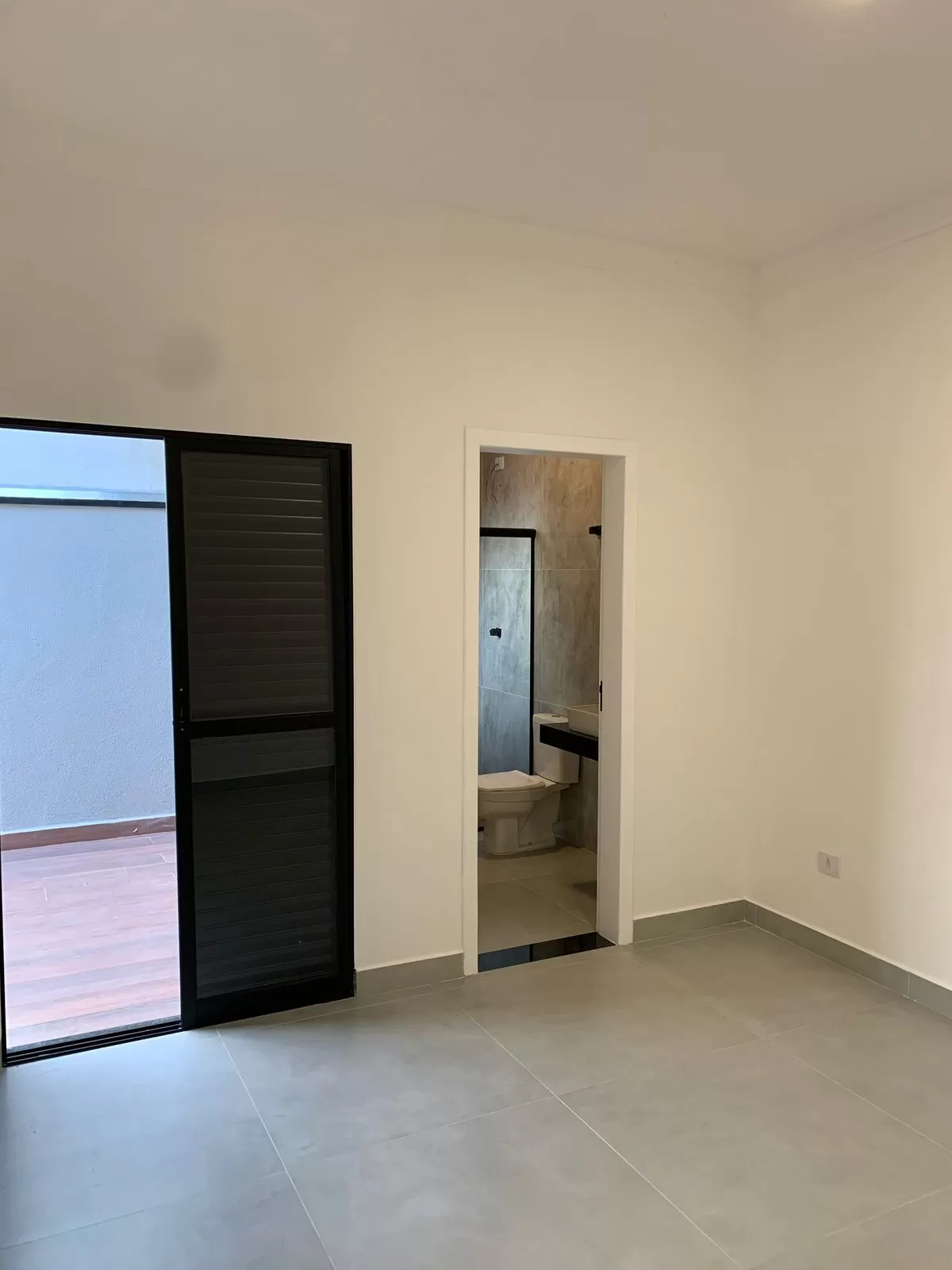 Casa Térrea à Venda – Condomínio Laguna, Pindamonhangaba Casa Térrea à Venda – Condomínio Laguna, Pindamonhangaba