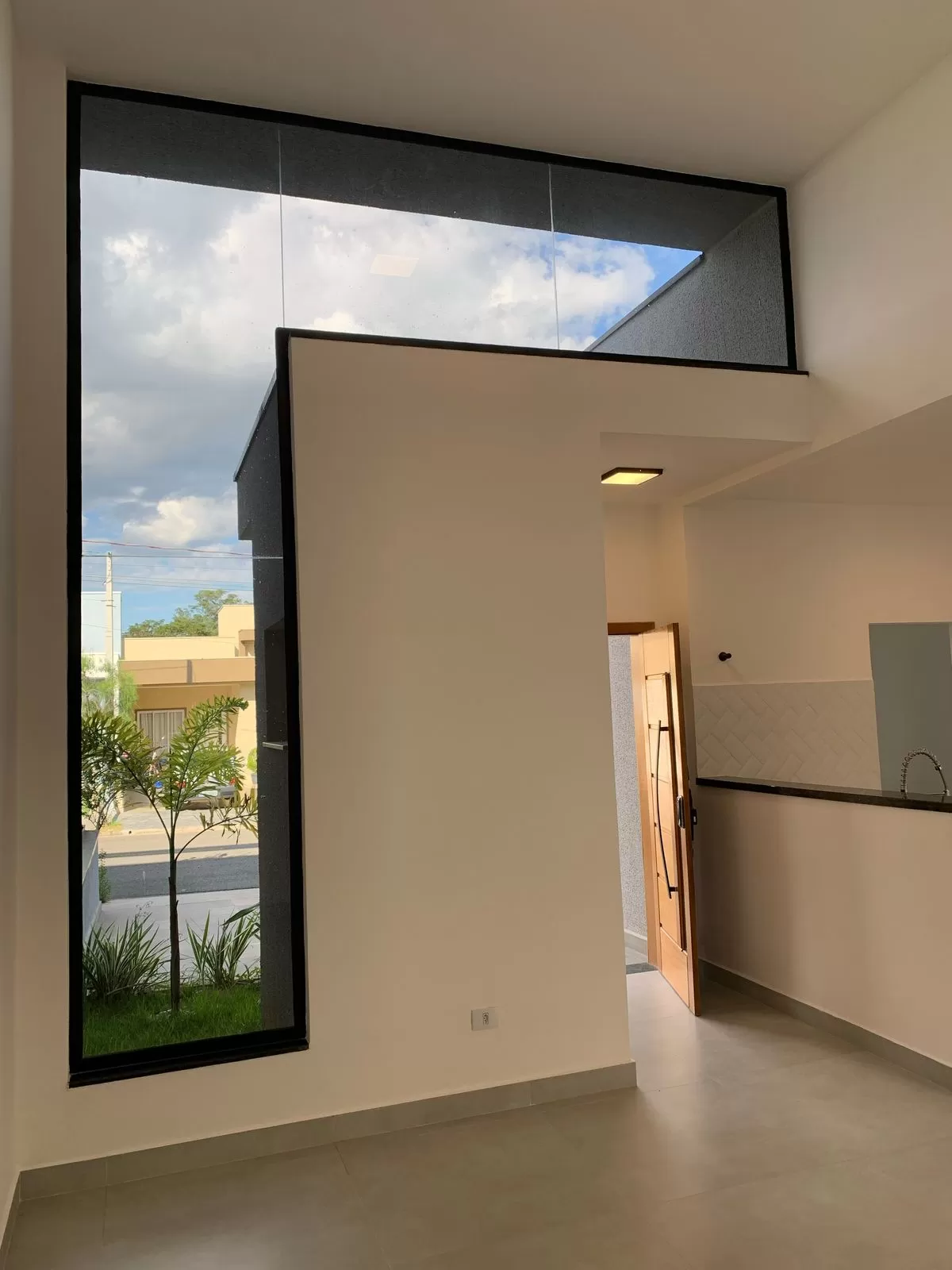 Casa Térrea à Venda – Condomínio Laguna, Pindamonhangaba Casa Térrea à Venda – Condomínio Laguna, Pindamonhangaba