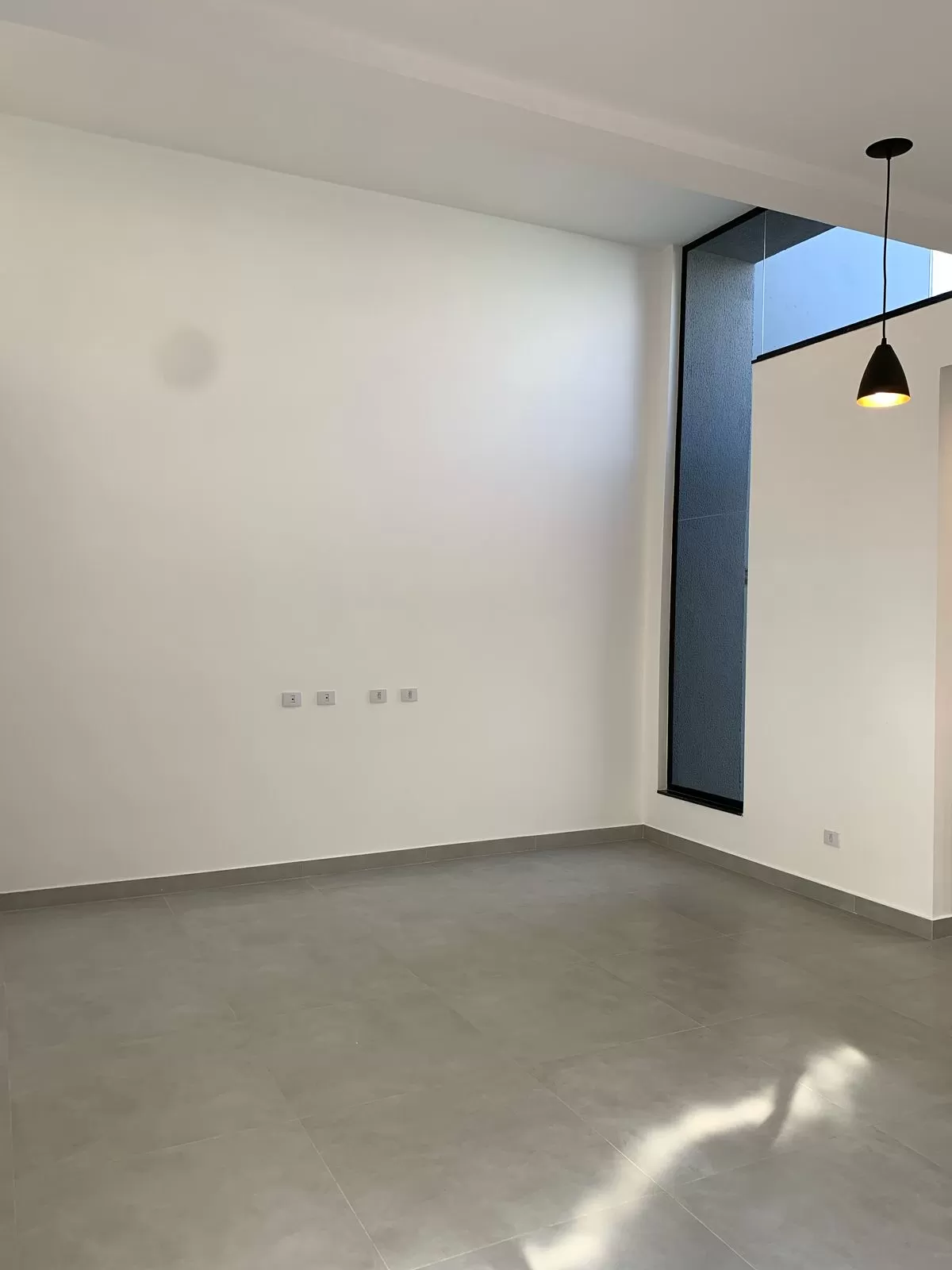 Casa Térrea à Venda – Condomínio Laguna, Pindamonhangaba Casa Térrea à Venda – Condomínio Laguna, Pindamonhangaba