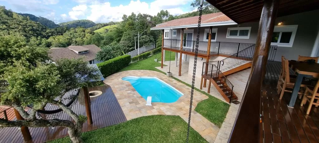 Imóvel à Venda em Santo Antônio do Pinhal Próximo ao Centro Imóvel à Venda em Santo Antônio do Pinhal Próximo ao Centro