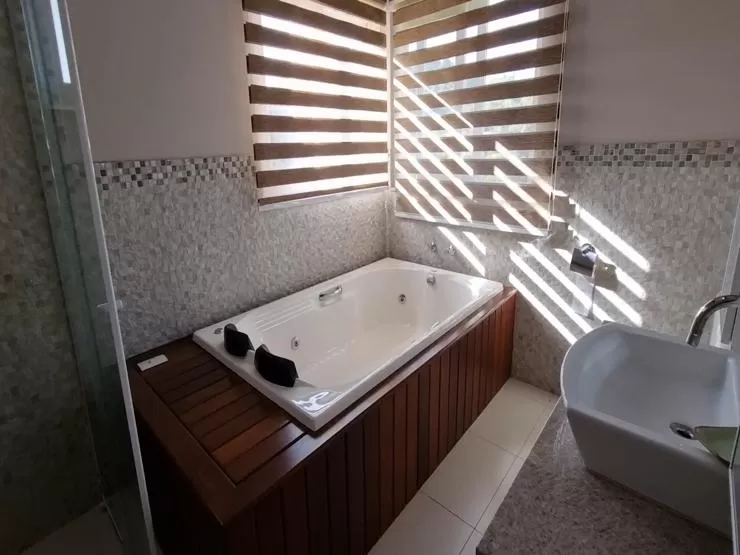 Imóvel à Venda em Santo Antônio do Pinhal Próximo ao Centro Imóvel à Venda em Santo Antônio do Pinhal Próximo ao Centro