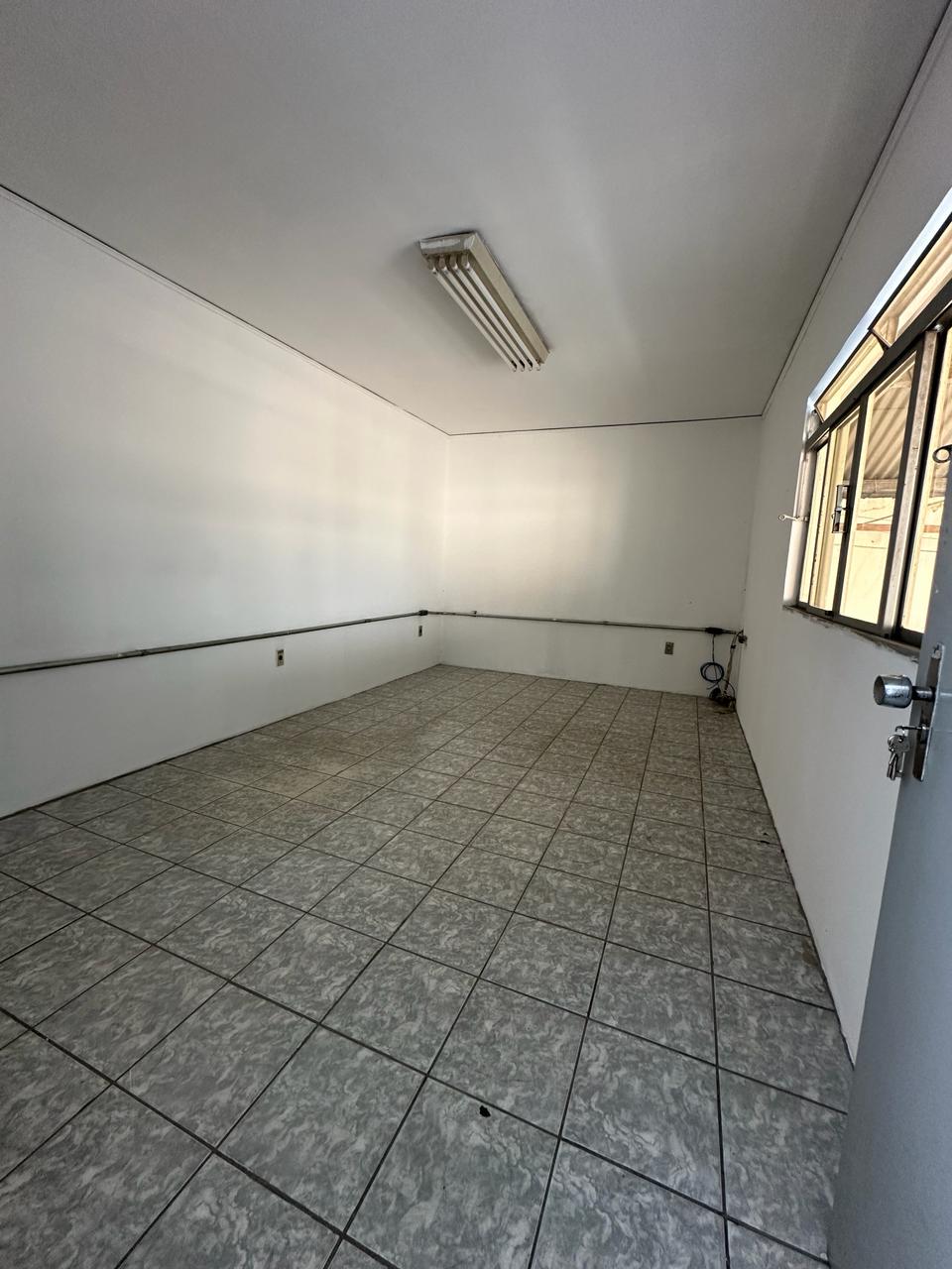 Locação em Rua Estratégica de Pindamonhangaba Locação em Rua Estratégica de Pindamonhangaba