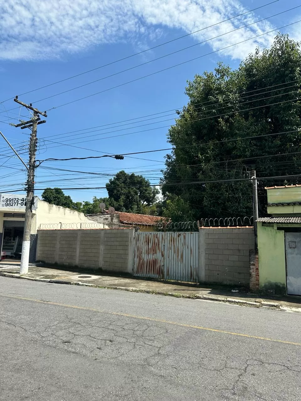 Terreno Plano na Vila São Benedito - Pindamonhangaba Terreno Plano na Vila São Benedito - Pindamonhangaba