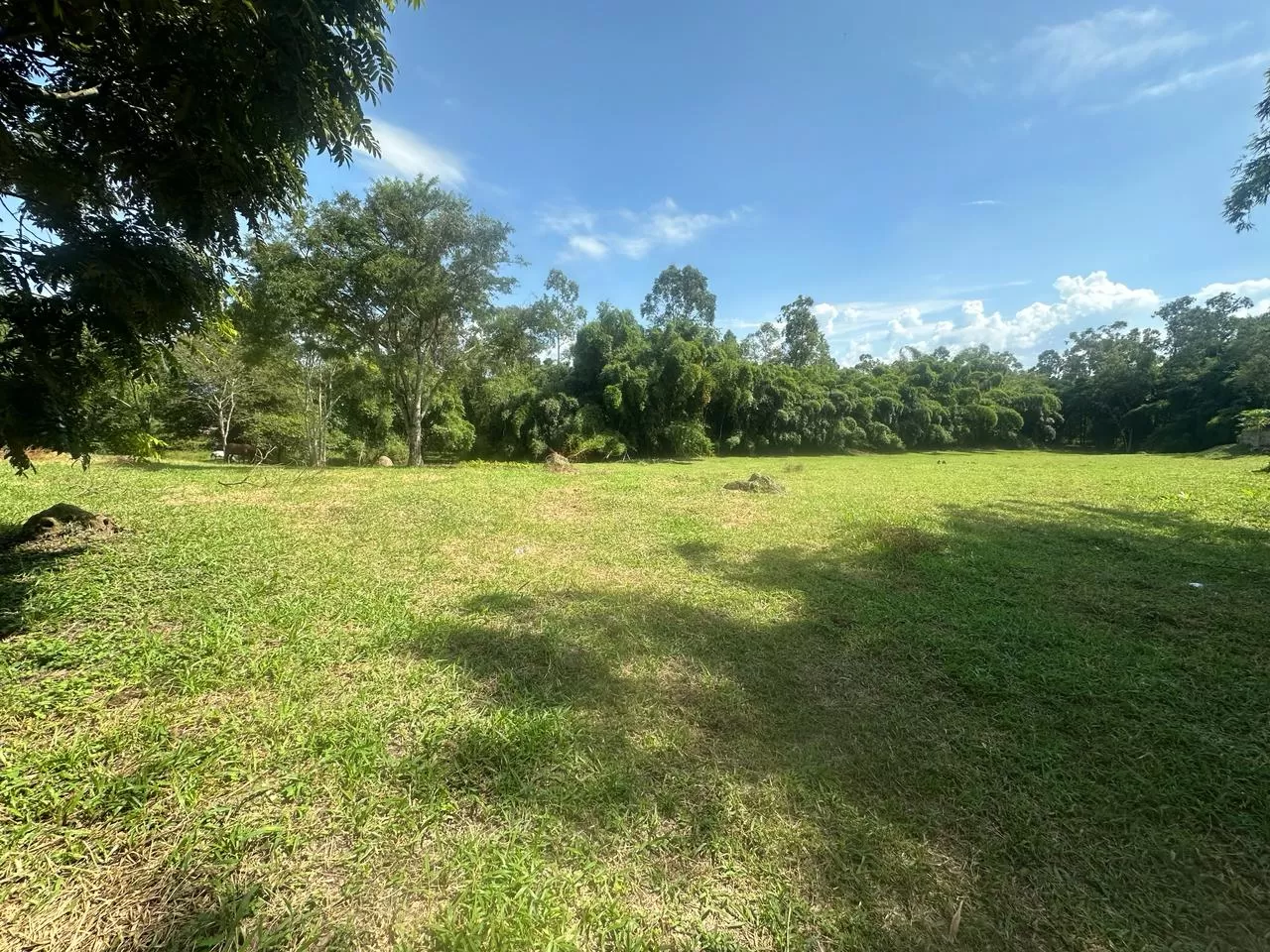 Terreno Plano na Vila São Benedito - Pindamonhangaba Terreno Plano na Vila São Benedito - Pindamonhangaba